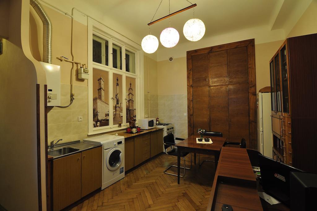Voyager Hostel ลวีฟ ภายนอก รูปภาพ